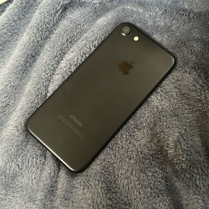 Used (great condition) Unlocked iPhone 7 32GB